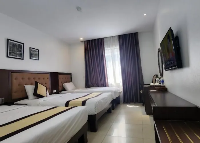 Nam Son Hotel 3*